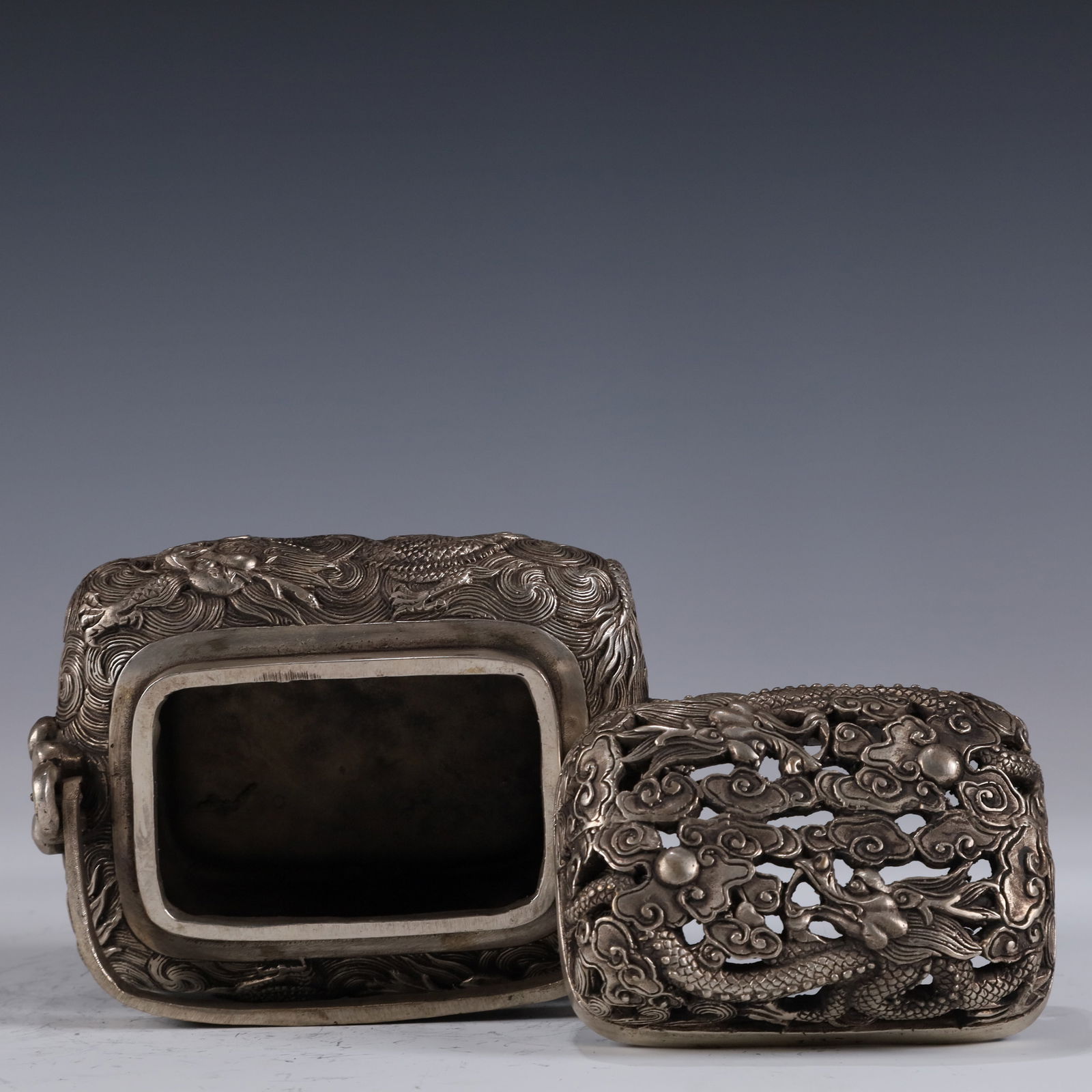 An Exquisite Silver-plated Dragon Pattern Handwarmer - 8