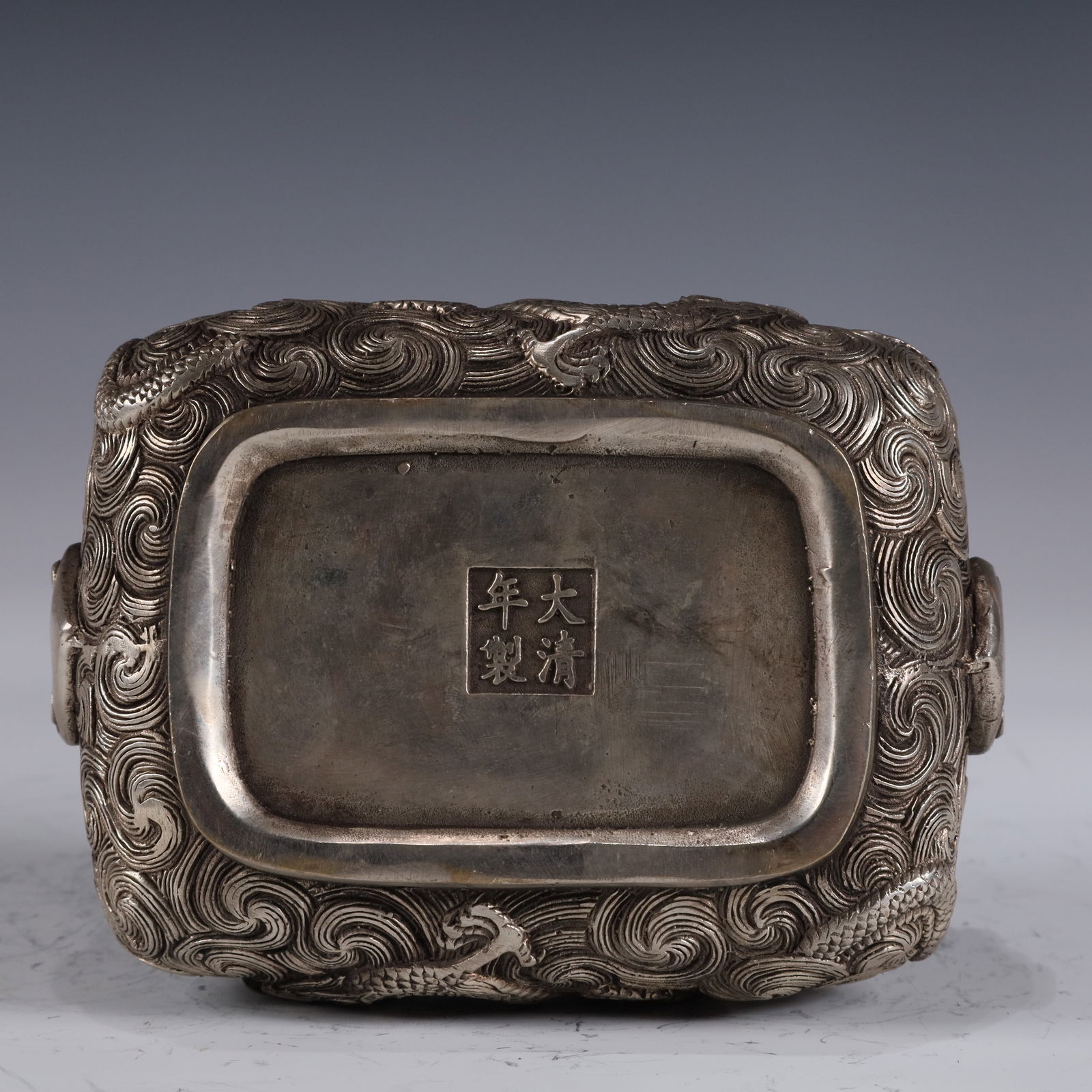 An Exquisite Silver-plated Dragon Pattern Handwarmer - 9