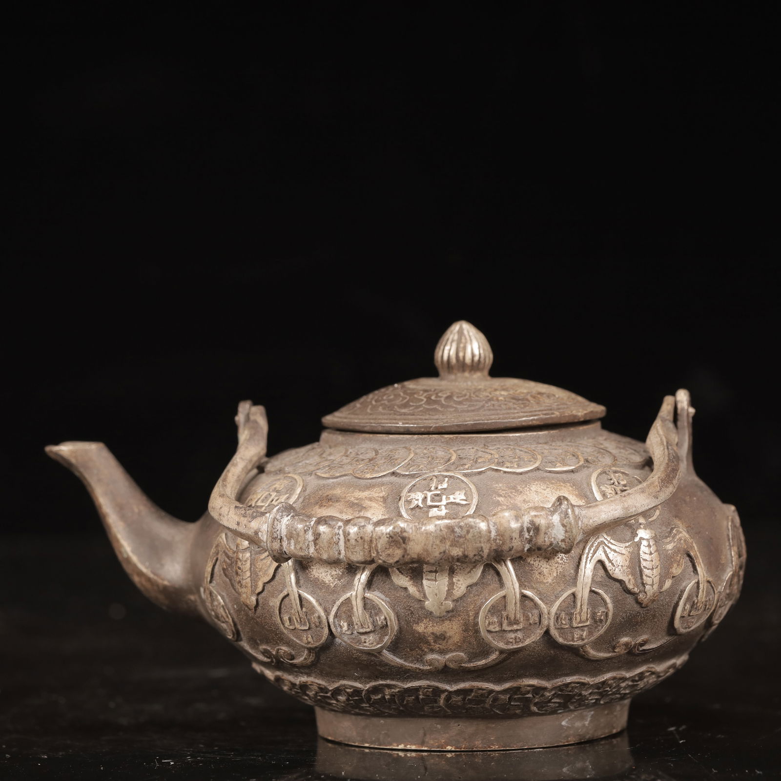 An Exquisite Silver-plated Copper Bats Pattern Ewer - 5