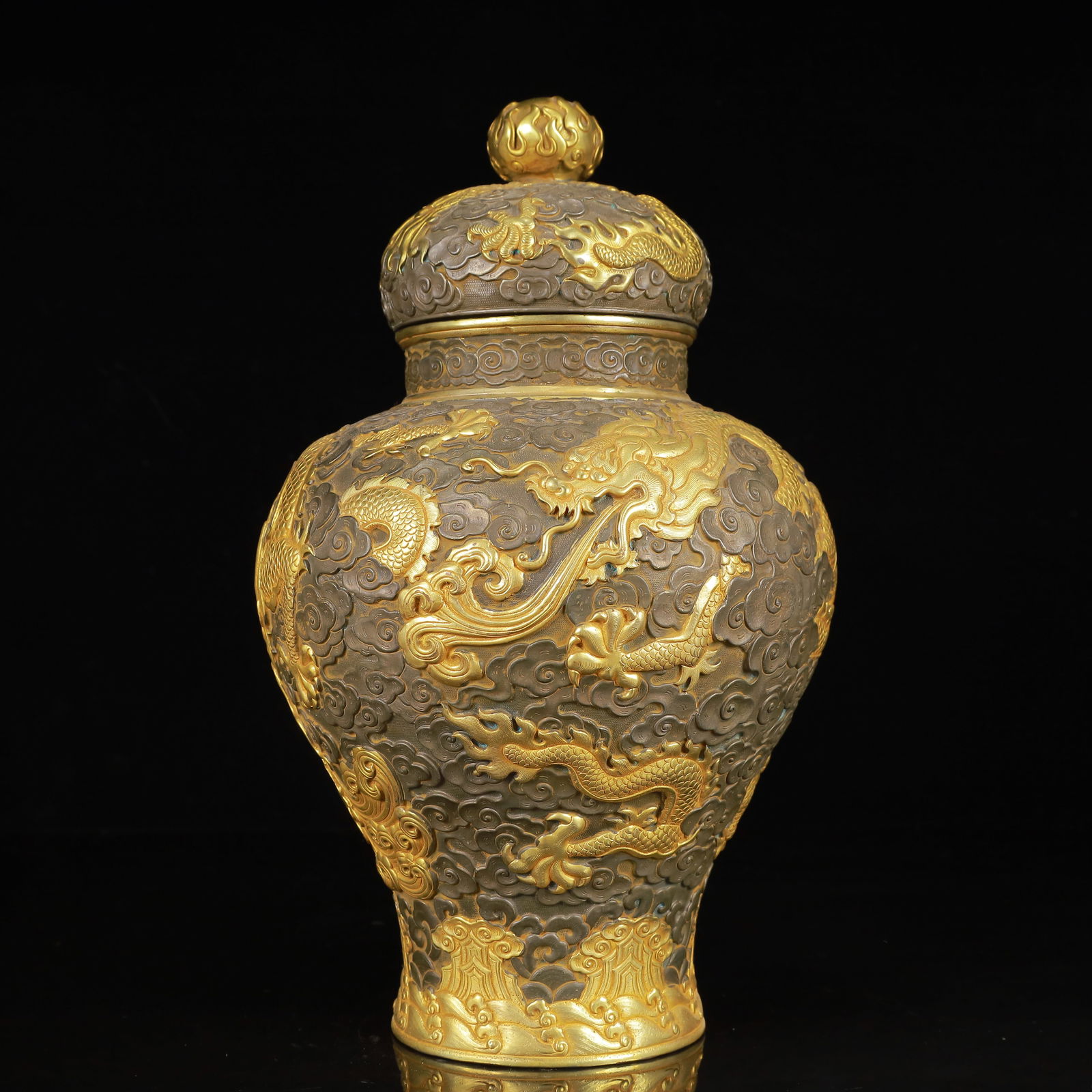 An Exquisite Gilt Silver Dragon Pattern Cover Jar - 11