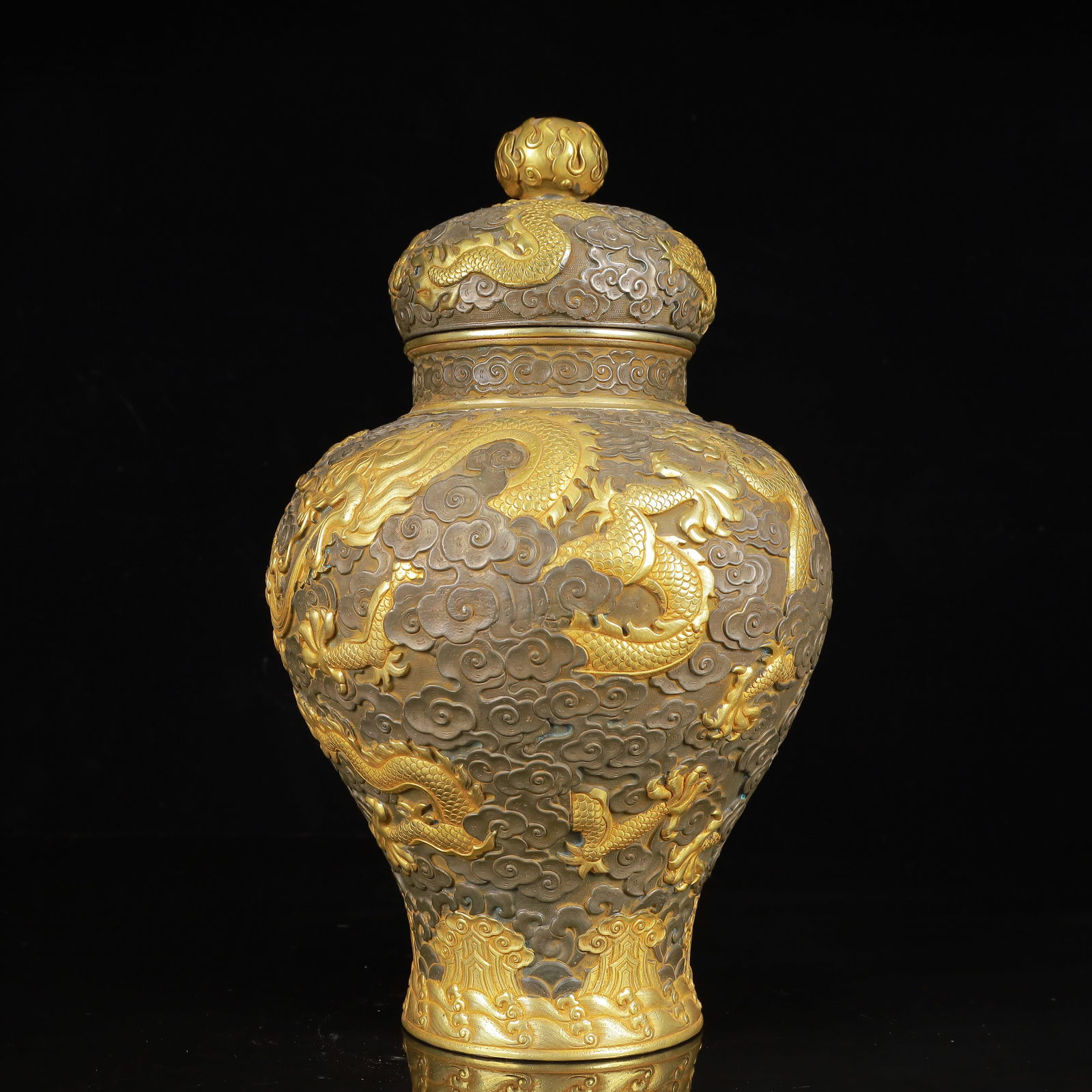 An Exquisite Gilt Silver Dragon Pattern Cover Jar - 9