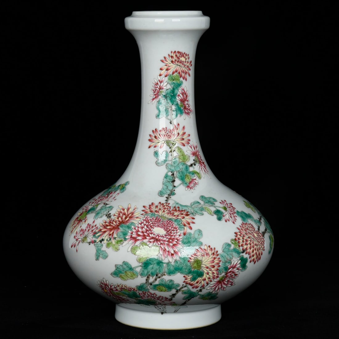 A Rare Famille-Rose Chrysanthemum Pattern Vase,With Poem (1 of 9)