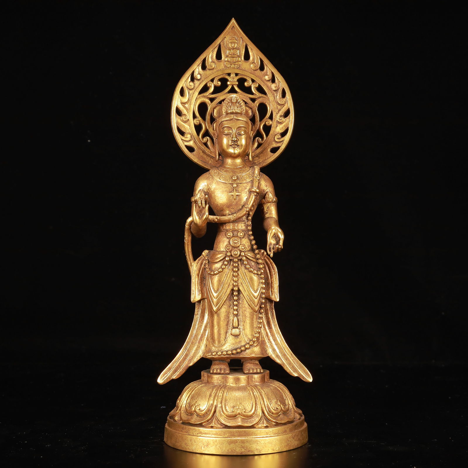 A Rare Gilt Bronze Statue of Avalokitesvara: A Rare Gilt Bronze Statue of Avalokitesvara,Qing Dynasty, China,Size:12cmx11cmx30cm,Weight:950g 铜鎏金观音像,中国清代