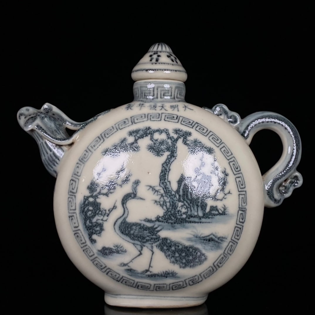 An Exquisite Blue and White Peacock Pine, Bamboo and Plum Blossom Pattern Ewer: An Exquisite Blue and White Peacock Pine, Bamboo and Plum Blossom Pattern Ewer,Ming Dynasty, China,Tianshun Six-character Mark,Size:21cmx22.5cm 