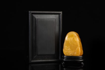 An Exquisite Tianhuang Stone Landscape and Figure Pattern Ornament