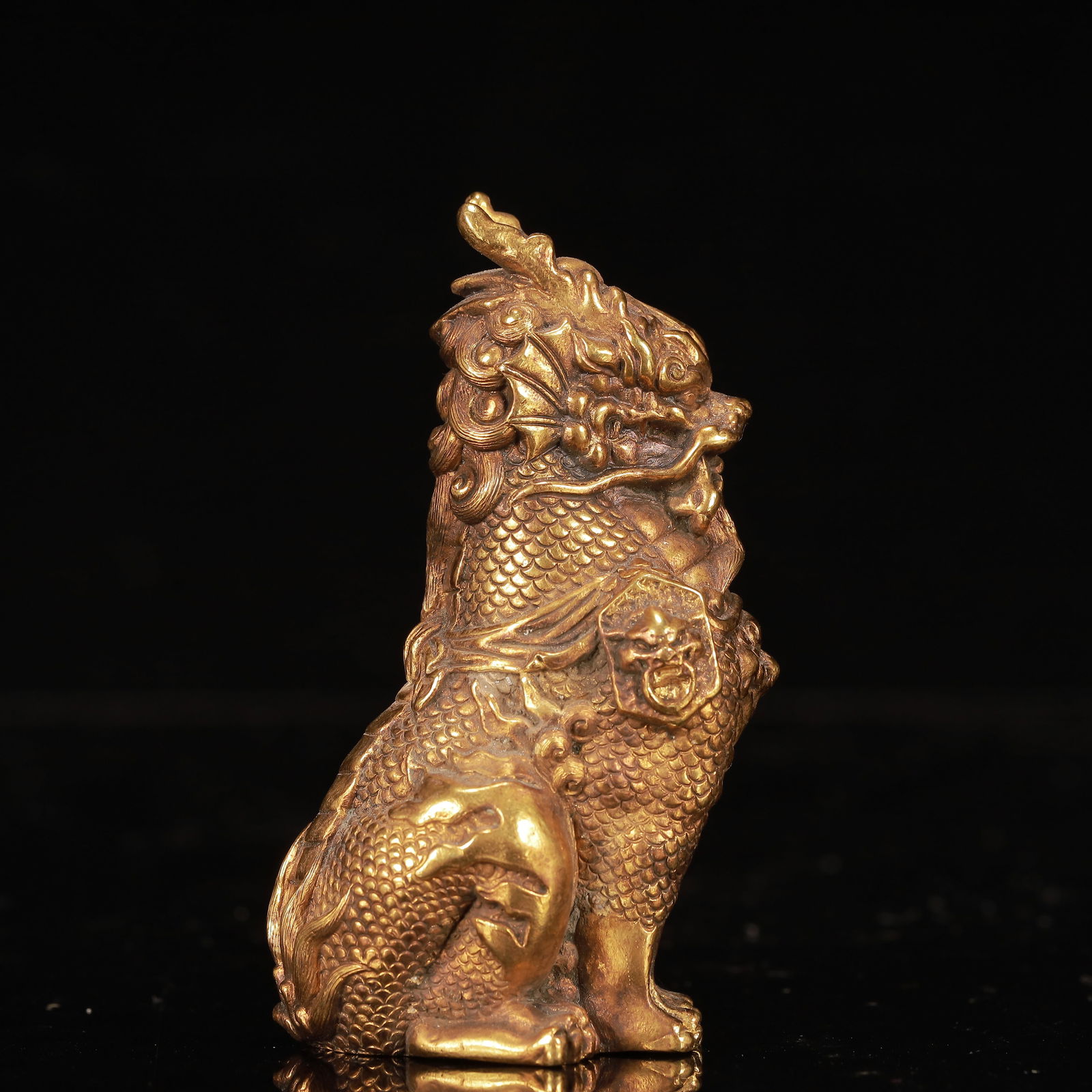 An Exquisite Gilt Bronze Kylin Ornament (1 of 7)