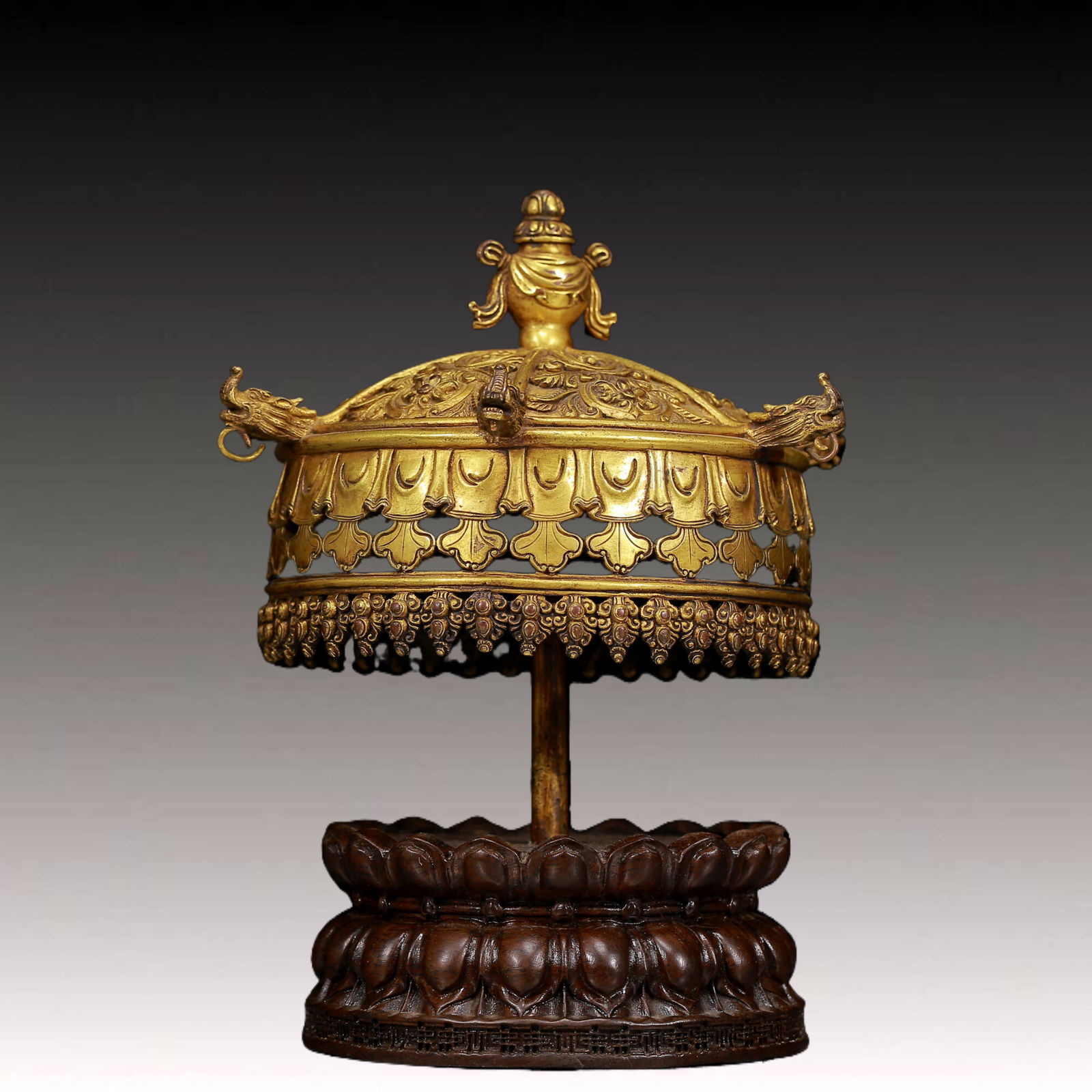 A Rare gilt-bronze Buddhist offering with lotus patterns (1 of 5)