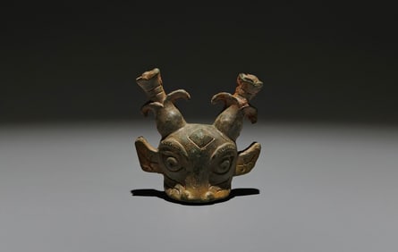 An Archaic Bronze Beast-Face Pattern Ornament