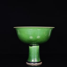 An Exquisite Green Glazed Dragon Pattern Stem Bowl