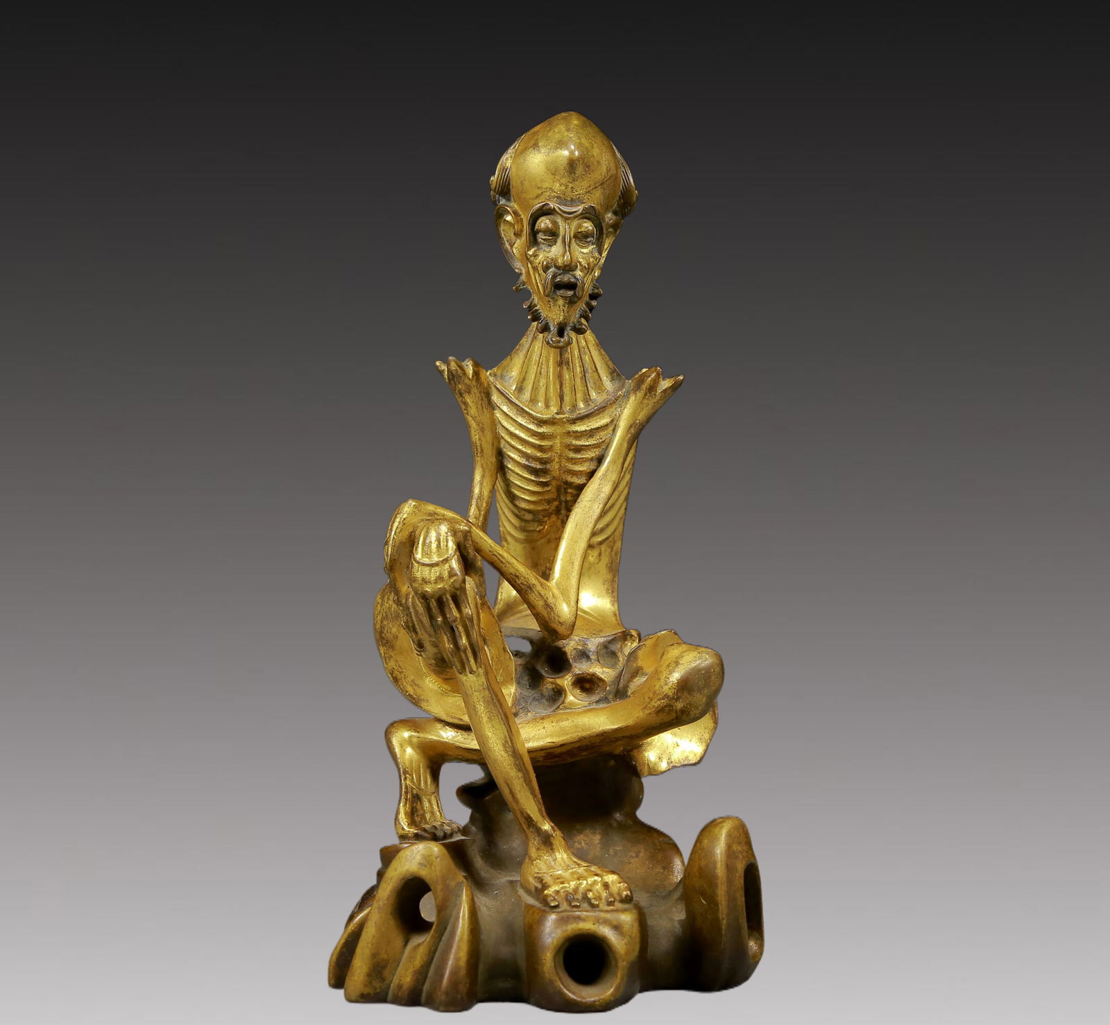 A Solemn Gilt Bronze Statue of Arhat (1 of 9)