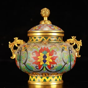 An Exquisite Cloisonne Lotus Pattern Double-Ears Jar with Cover