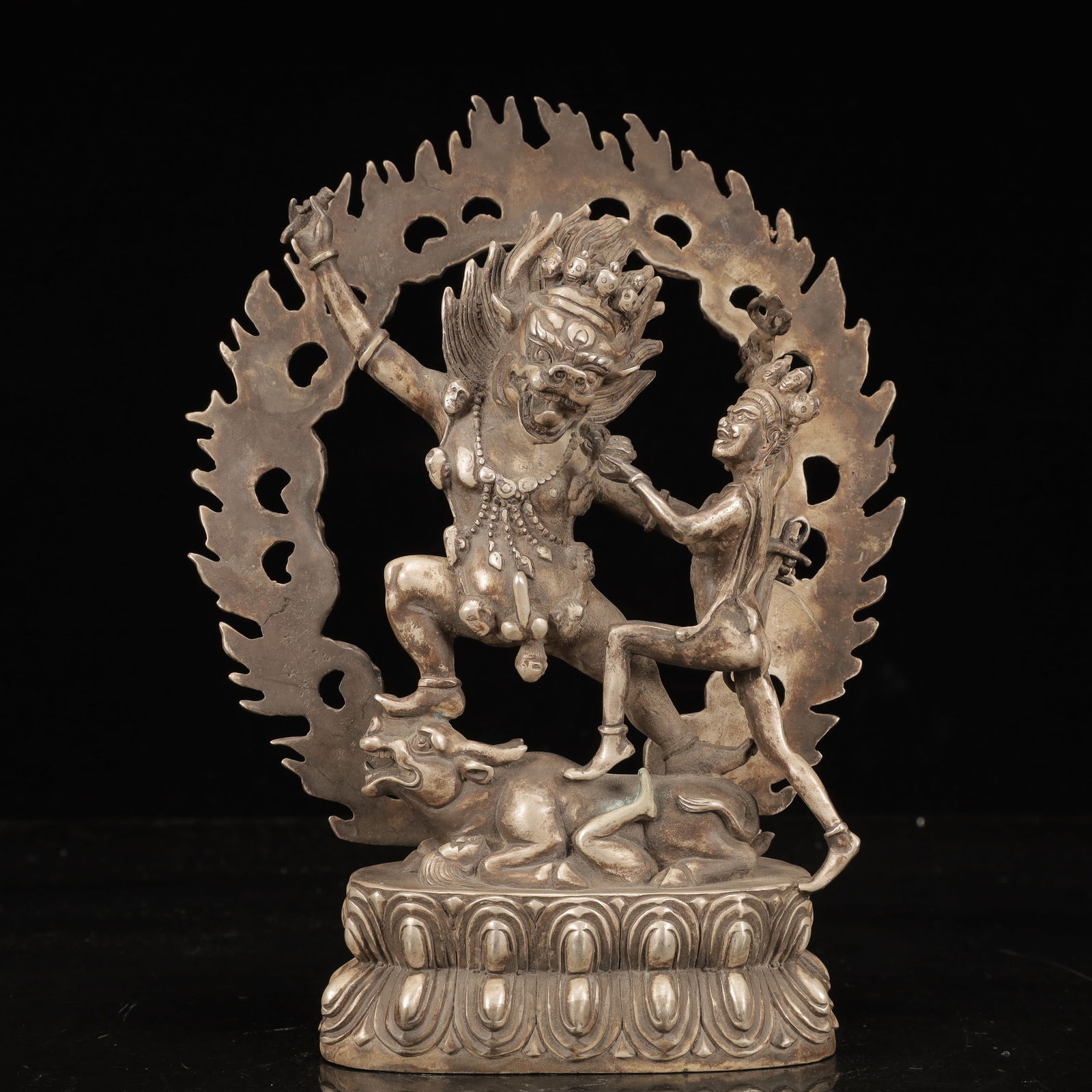 An Exquisite Silver Statue of Vajra (1 of 9)