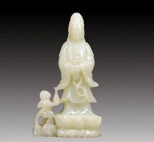 An Exquisite White Jade Statue of Avalokitesvara Ornament