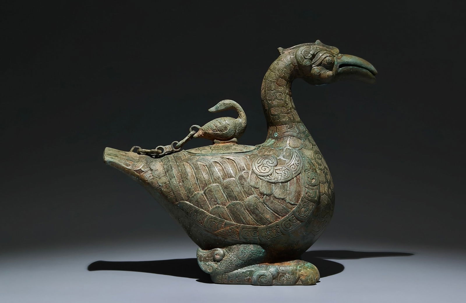 An Archaic Bronze Duck-Shaped Food Vessel,With Inscription (1 of 9)