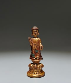 A Solemn Gilt Bronze Statue of Sakyamuni