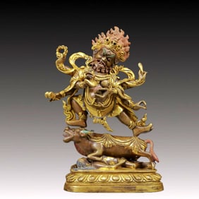 A Solemn Gilt Bronze Statue of Vajra