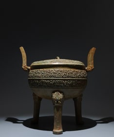 An Archaic Bronze Chi-Dragon Pattern Double-Ears and Tripod Food Vessel