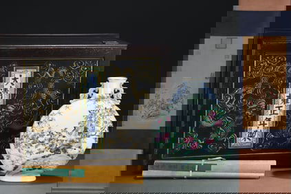 A Rare Famille-Rose Painted Gold Flower and Bird Pattern Phoenix-Ears Vase,With Poem,With Vertical