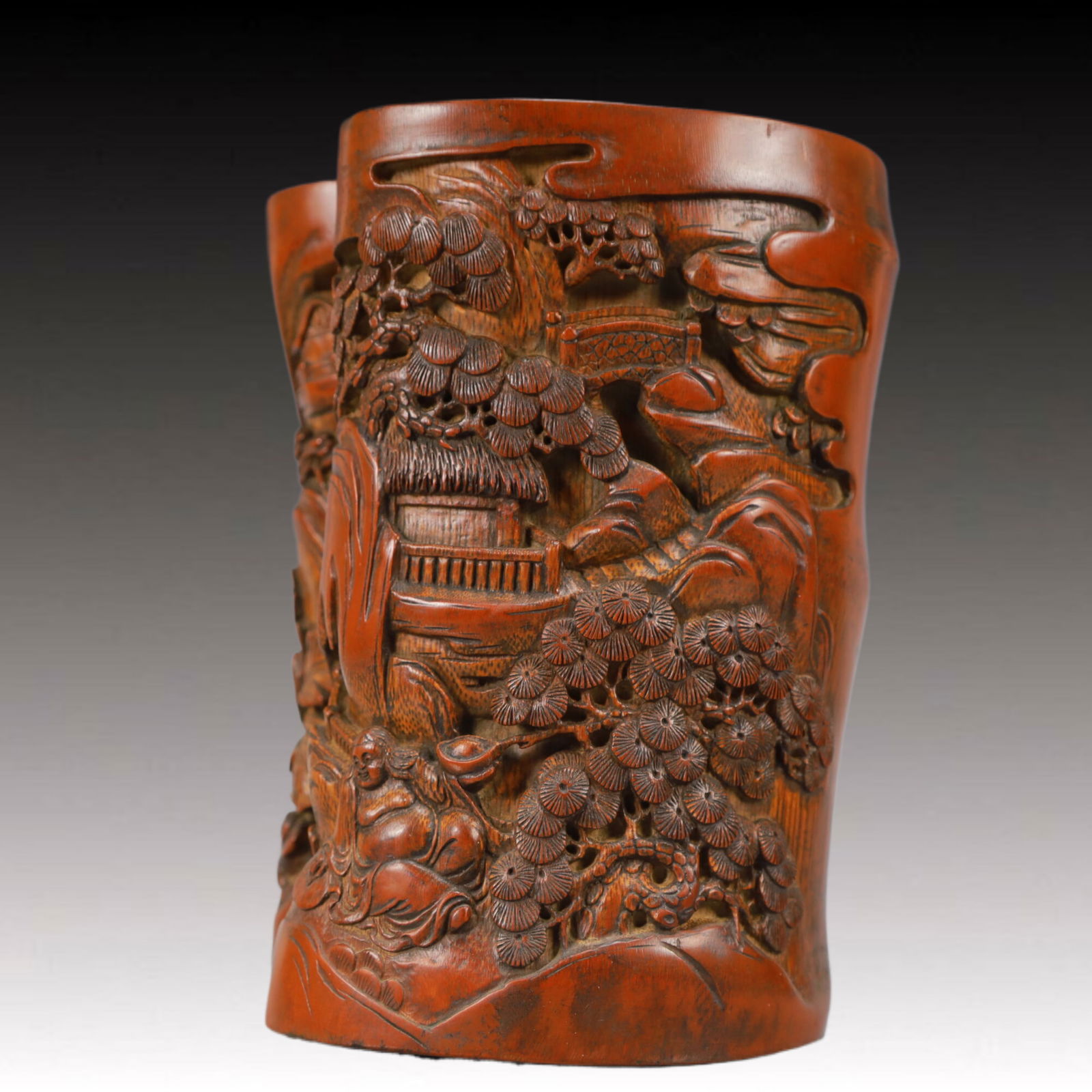An Exquisite Bamboo Landscape and Figure Pattern Brush Pot: An Exquisite Bamboo Landscape and Figure Pattern Brush Pot,Qing Dynasty,China,Size:13.2cmx12cmx17.5cm,Weight:500g 