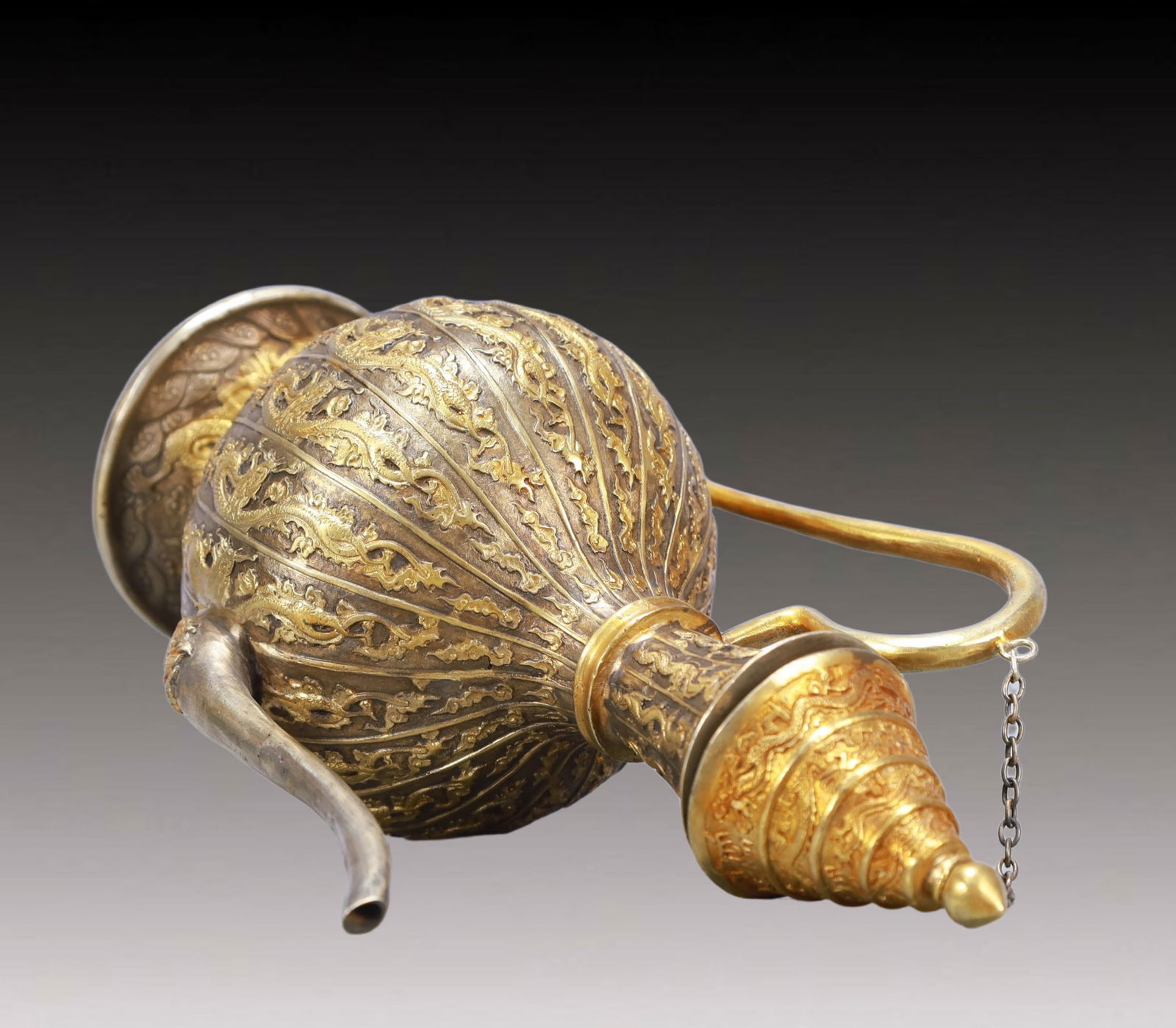 A Rare Gilt Silver Dragon Pattern Ewer - 7
