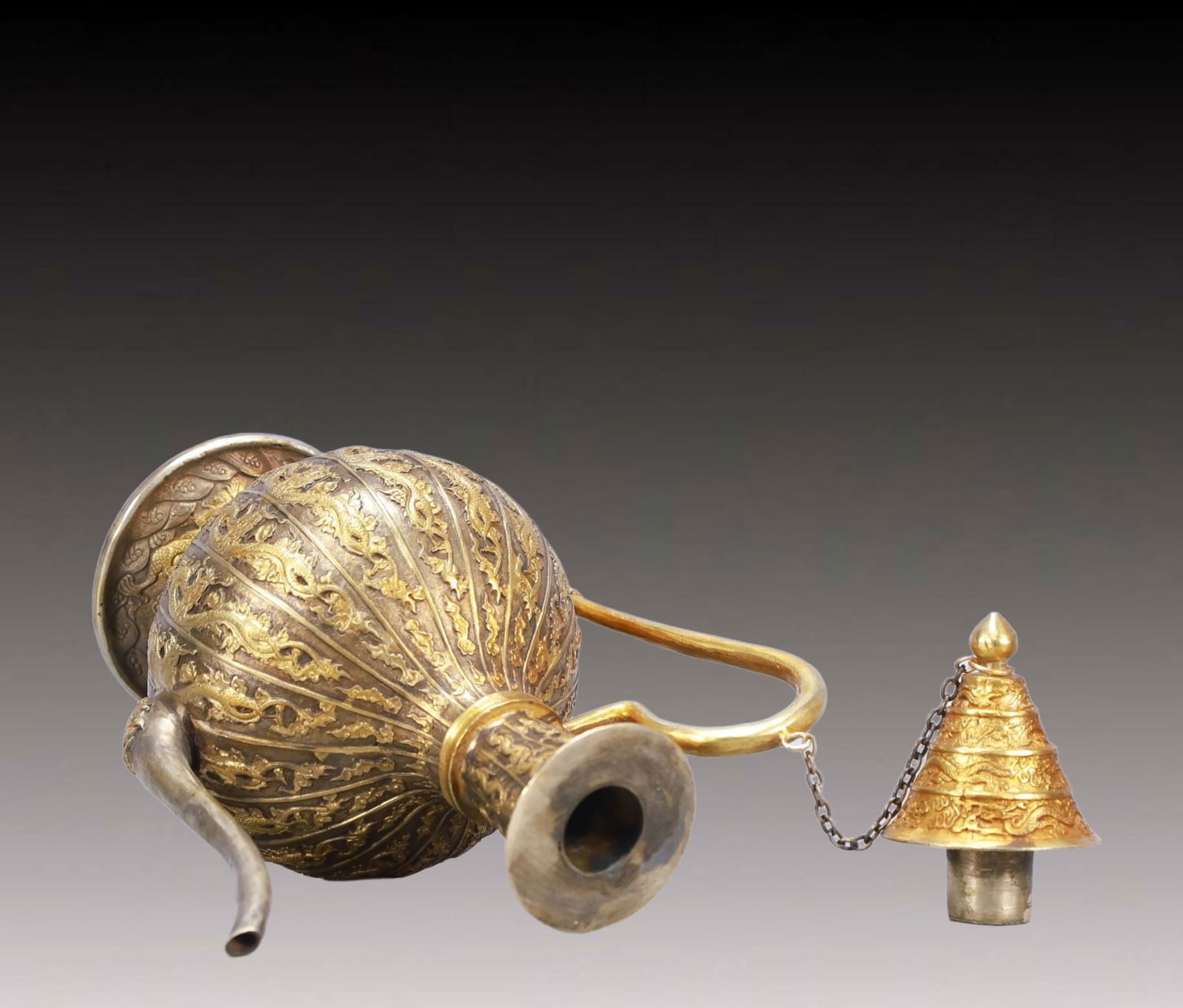 A Rare Gilt Silver Dragon Pattern Ewer - 8