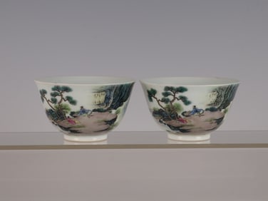 A Pair of Exquisite Famille-Rose Landscape and Figure Pattern Cups,With Poem