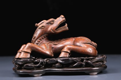 An Exquisite Agarwood Auspicious Animal Ornaments With Zitanwood Base