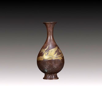 An Exquisite Silver Painted Gold Phoenix Pattern Vase