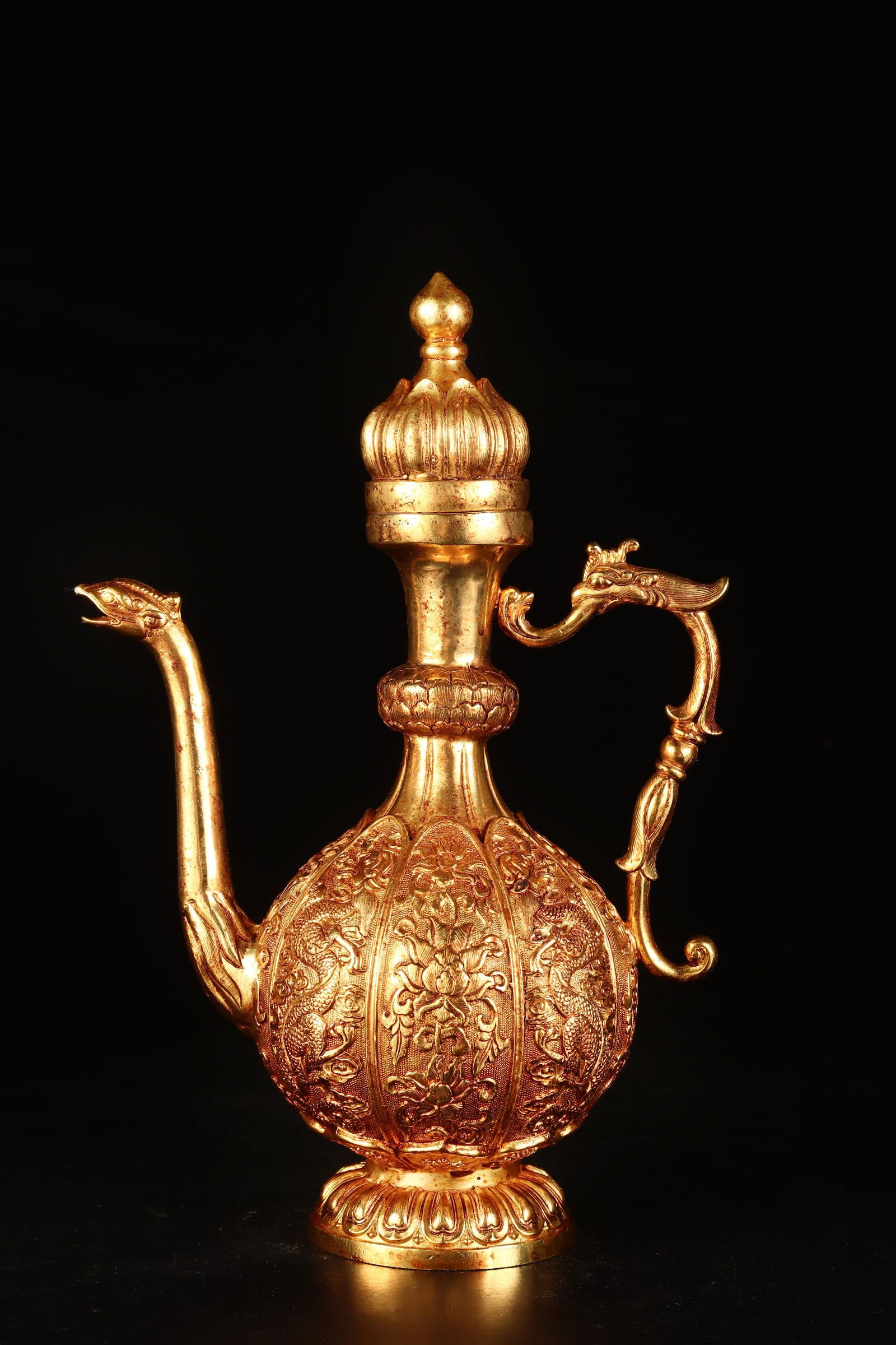 A Rare Gilt Bronze Lotus Dragon Pattern Wine pot (1 of 9)