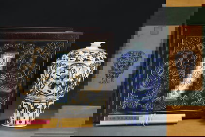 A Huge Blue and White Lotus and Figure Pattern Vase,With Vertical Scroll Painting on Silk