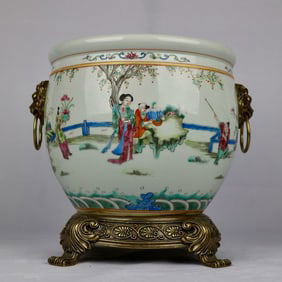 An Exquisite Famille-Rose Inlaid Bronze Character and Story Pattern Lion-Ears Vat