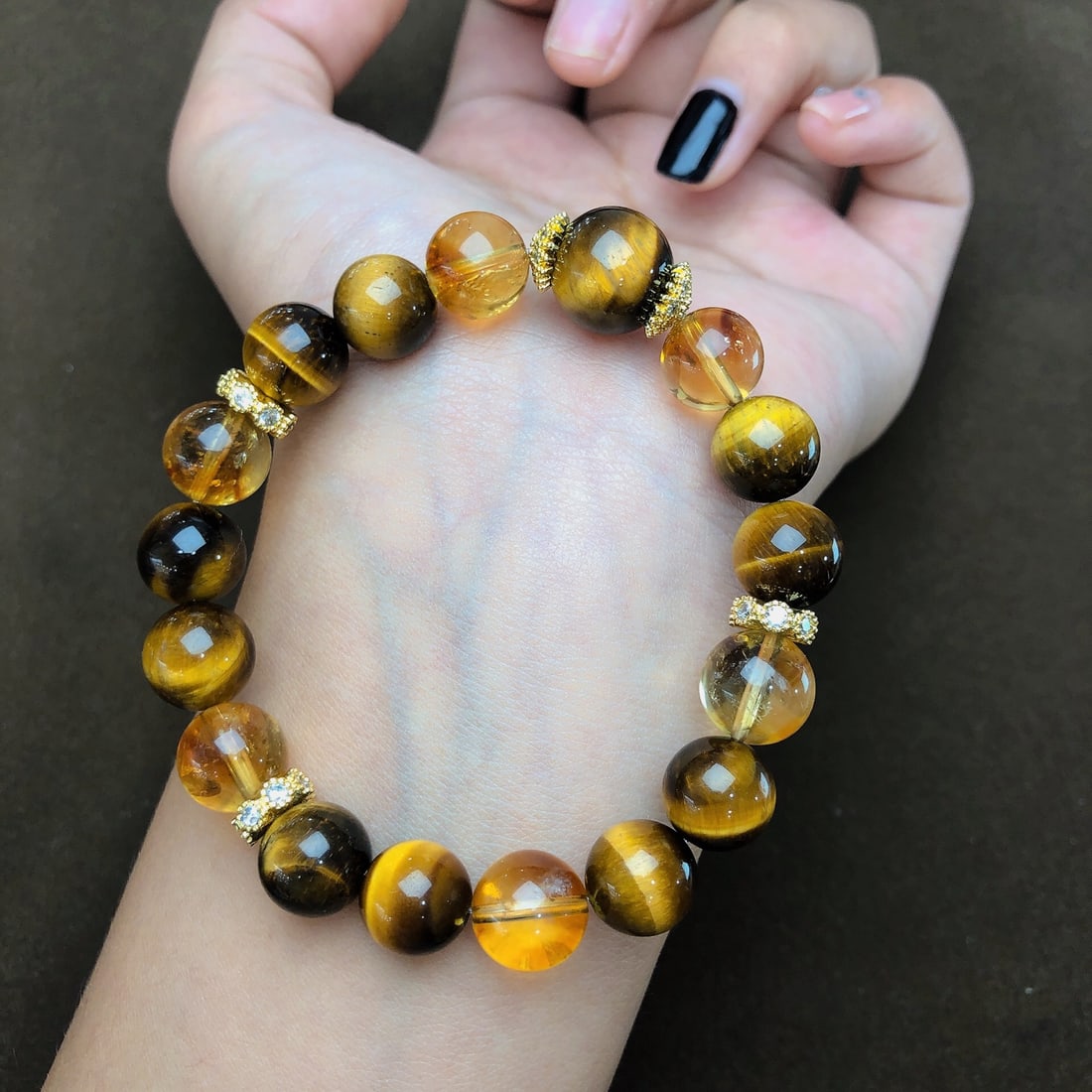 An Exquisite Crystal Bracelets - 2