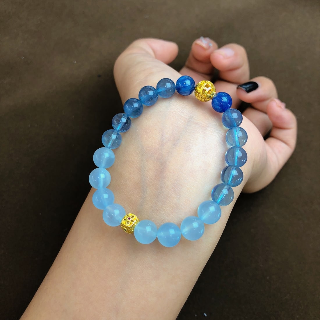 An Exquisite Aquamarine Crystal Bracelets - 2