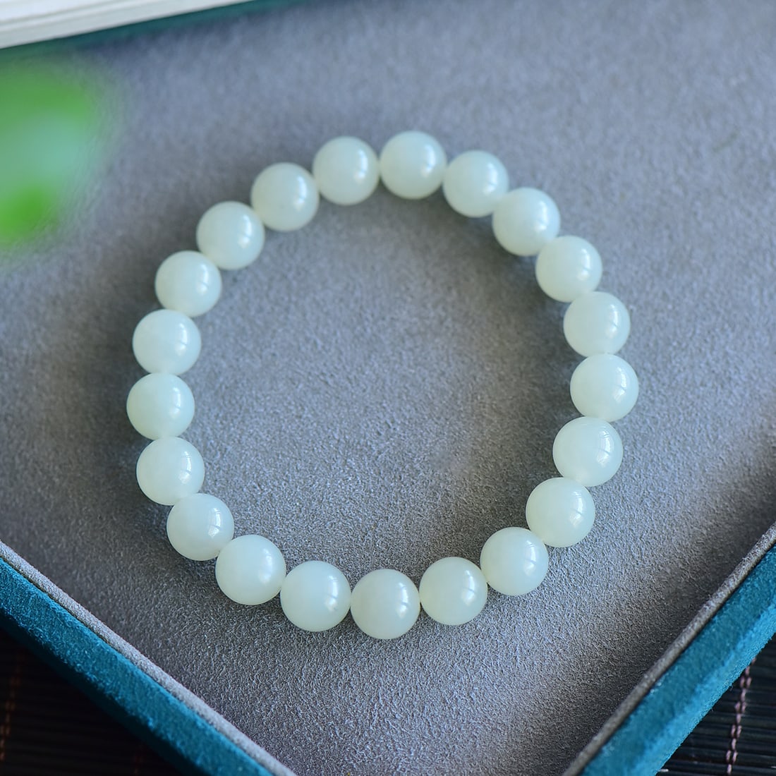 An Exquisite White Jade Bracelets - 3