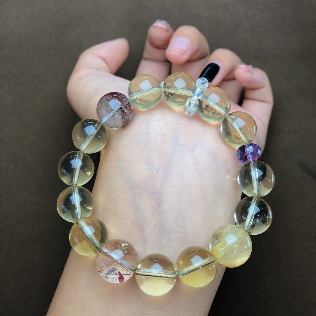 An Exquisite Crystal Bracelets - 2