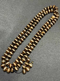 An Exquisite Dzi Bead Necklace
