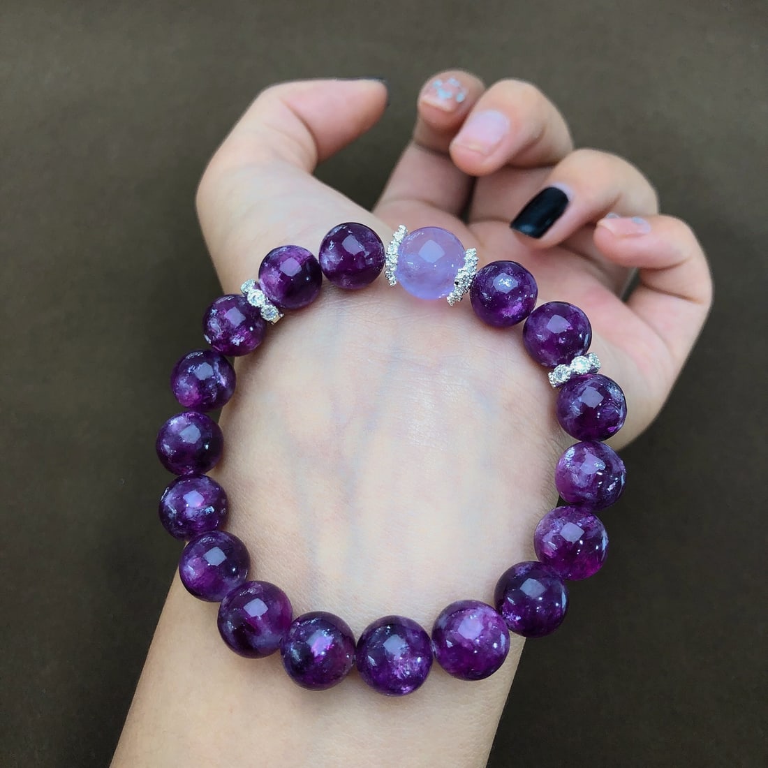 An Exquisite Crystal Bracelets: An Exquisite Crystal Bracelets,Size:10.3mm,11.2mm, Weight:30g 水晶手串