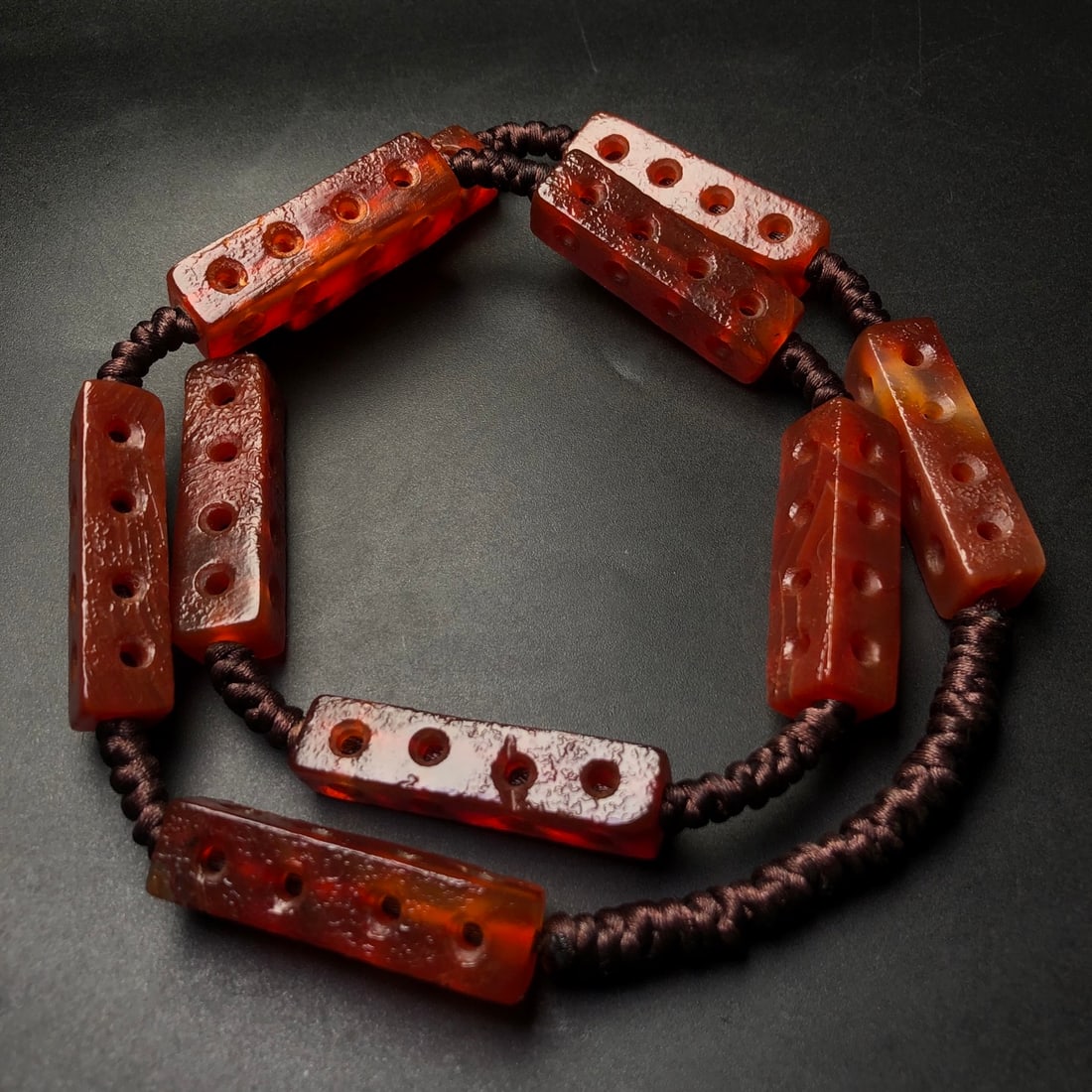 An Exquisite Agate Necklace: An Exquisite Agate Necklace,Size:41mmx11mm 玛瑙项链