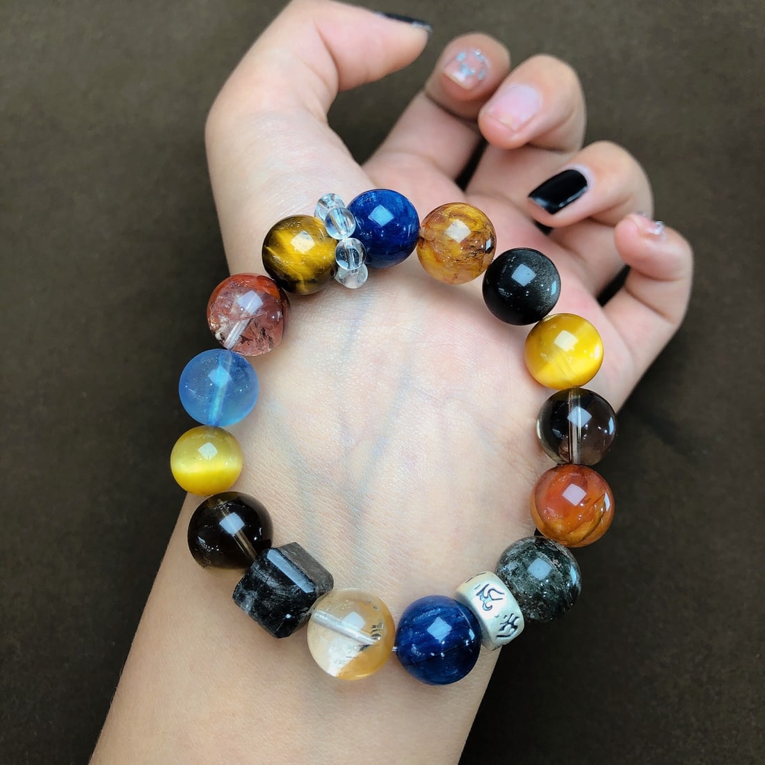 An Exquisite Crystal Bracelets - 2