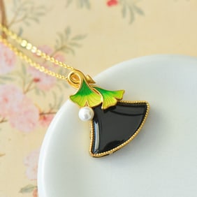 An Exquisite Sterling Silver-Gold Plated Inlaid Black Jade Pendant