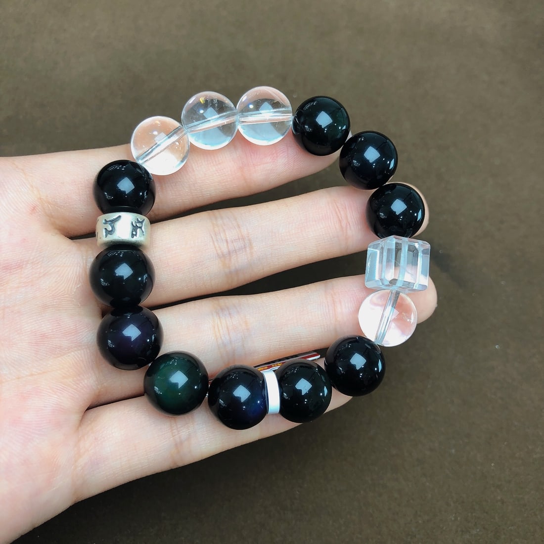 An Exquisite Crystal Obsidian Bracelets: An Exquisite Crystal Obsidian Bracelets,Size:12.3mm,10mmx10mm, Weight:34.9g 水晶黑曜石手串