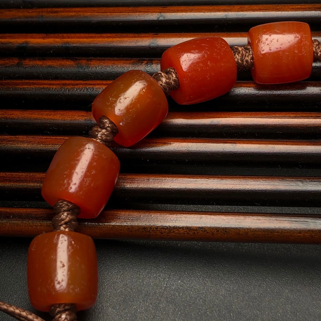 An Exquisite Agate Bracelets - 8