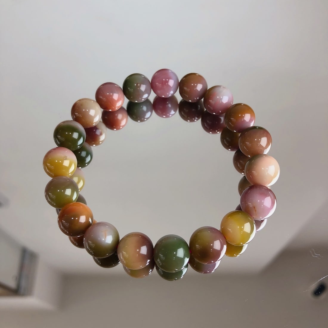 An Exquisite Agate Bracelets - 9