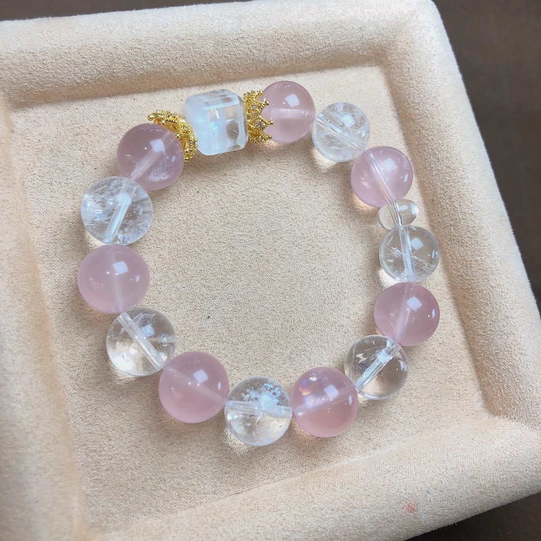 An Exquisite Crystal Bracelets - 7