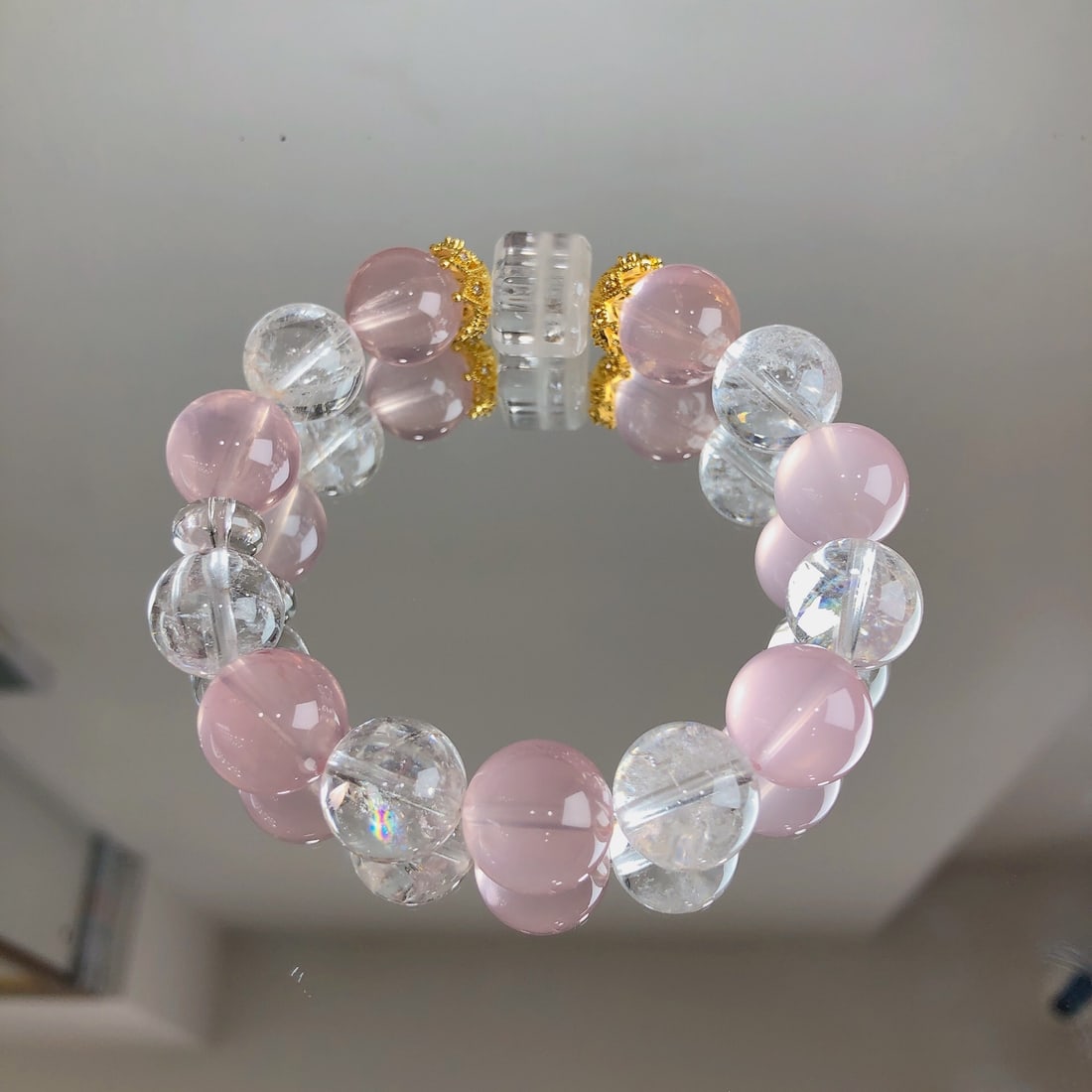 An Exquisite Crystal Bracelets - 9