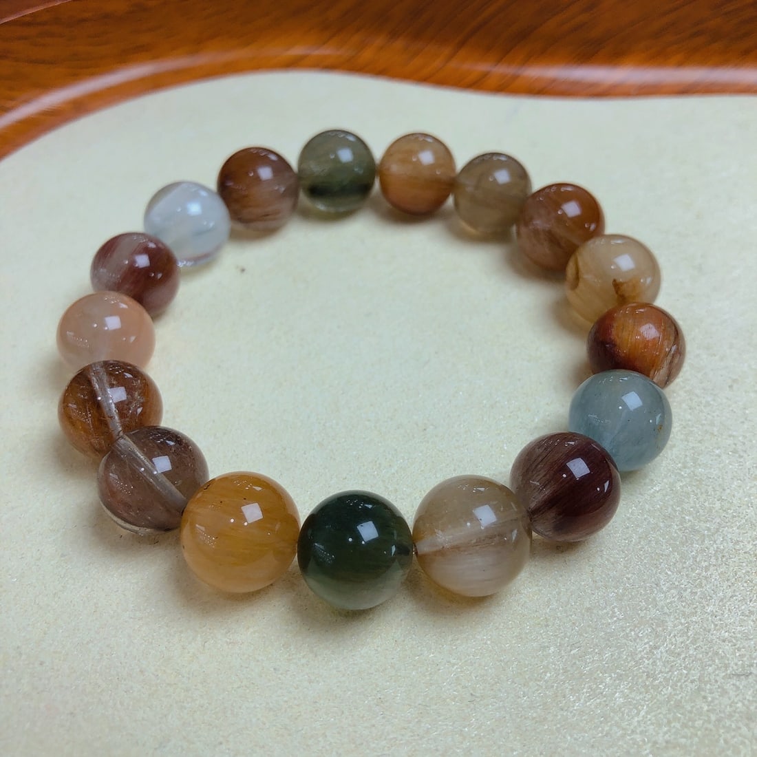 An Exquisite Crystal Bracelets - 9