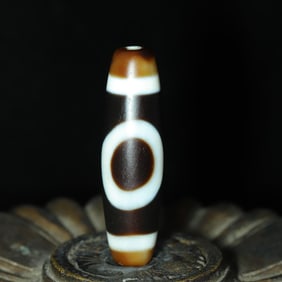 An Exquisite Dzi Bead Pendant