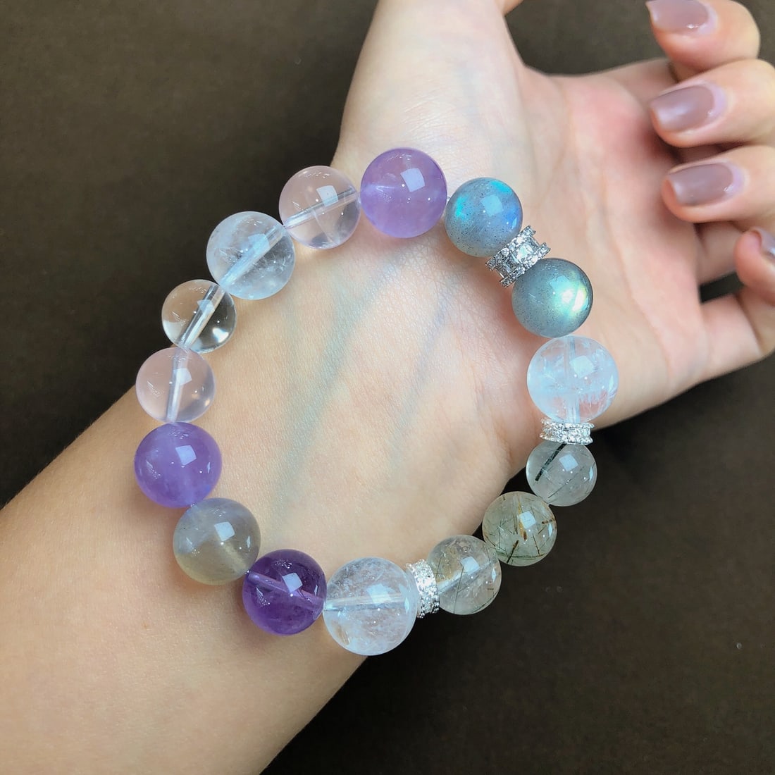 An Exquisite Crystal Bracelets - 2