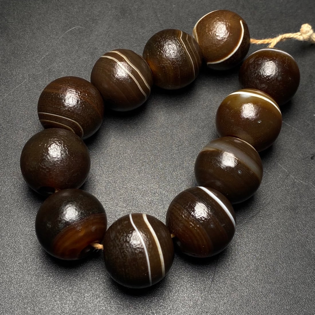 An Exquisite Agate Bracelets - 5