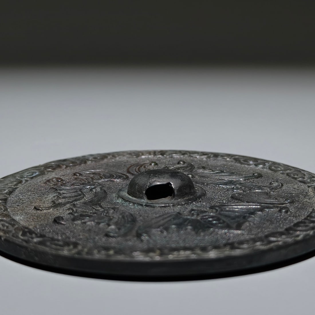 An Archaic Bronze Bats Pattern Round Mirror - 6